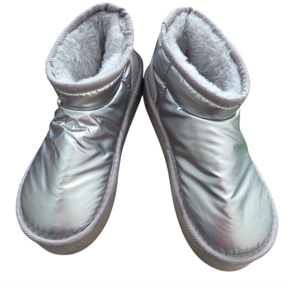 Steve Madden - NEW Women's Shiny Silver Puffy Faux Fur Platform Boots